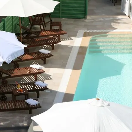 Hotel Francoise 2*