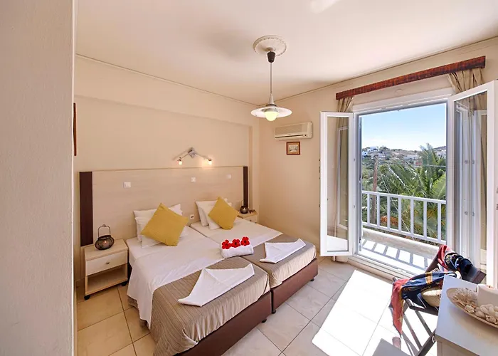 弗朗索瓦丝酒店 2* 加利萨斯